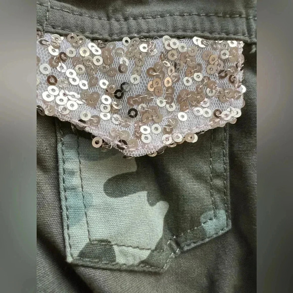 Little Lass | toddler girls camo vest. Size: 24M - Picture 5 of 14